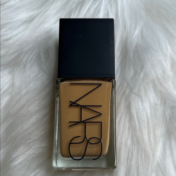 NARS Light Reflecting Foundation - Vanuatu